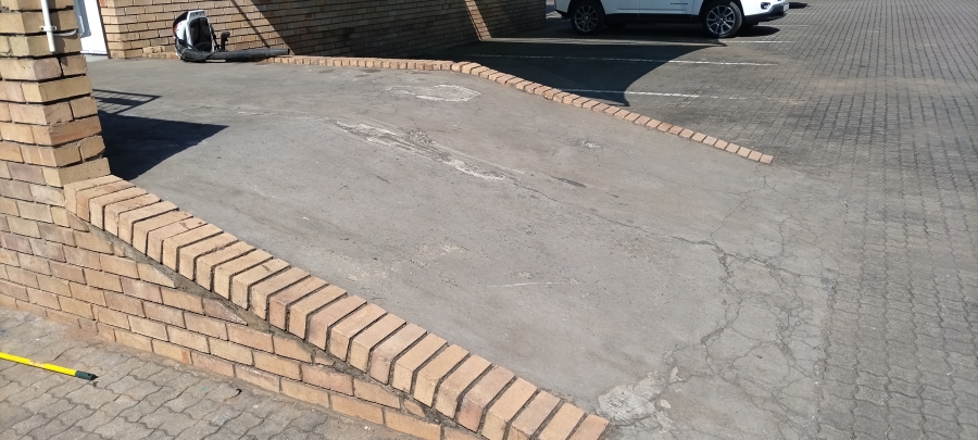 To Let Commercial Property for Rent in Nelspruit Industrial Mpumalanga
