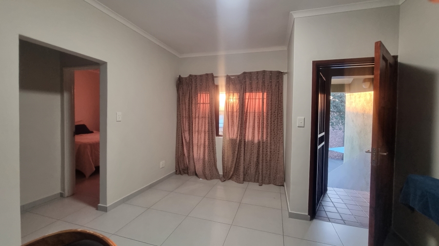 2 Bedroom Property for Sale in Sonheuwel Mpumalanga