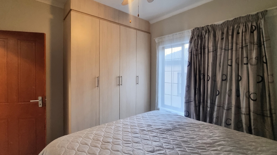 2 Bedroom Property for Sale in Sonheuwel Mpumalanga