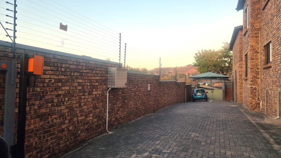 2 Bedroom Property for Sale in Sonheuwel Mpumalanga
