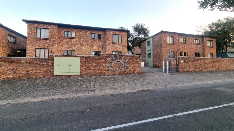 2 Bedroom Property for Sale in Sonheuwel Mpumalanga