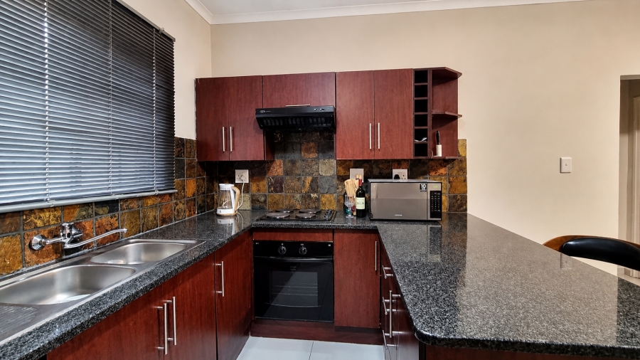 2 Bedroom Property for Sale in Sonheuwel Mpumalanga