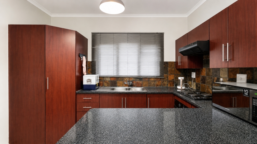 2 Bedroom Property for Sale in Sonheuwel Mpumalanga