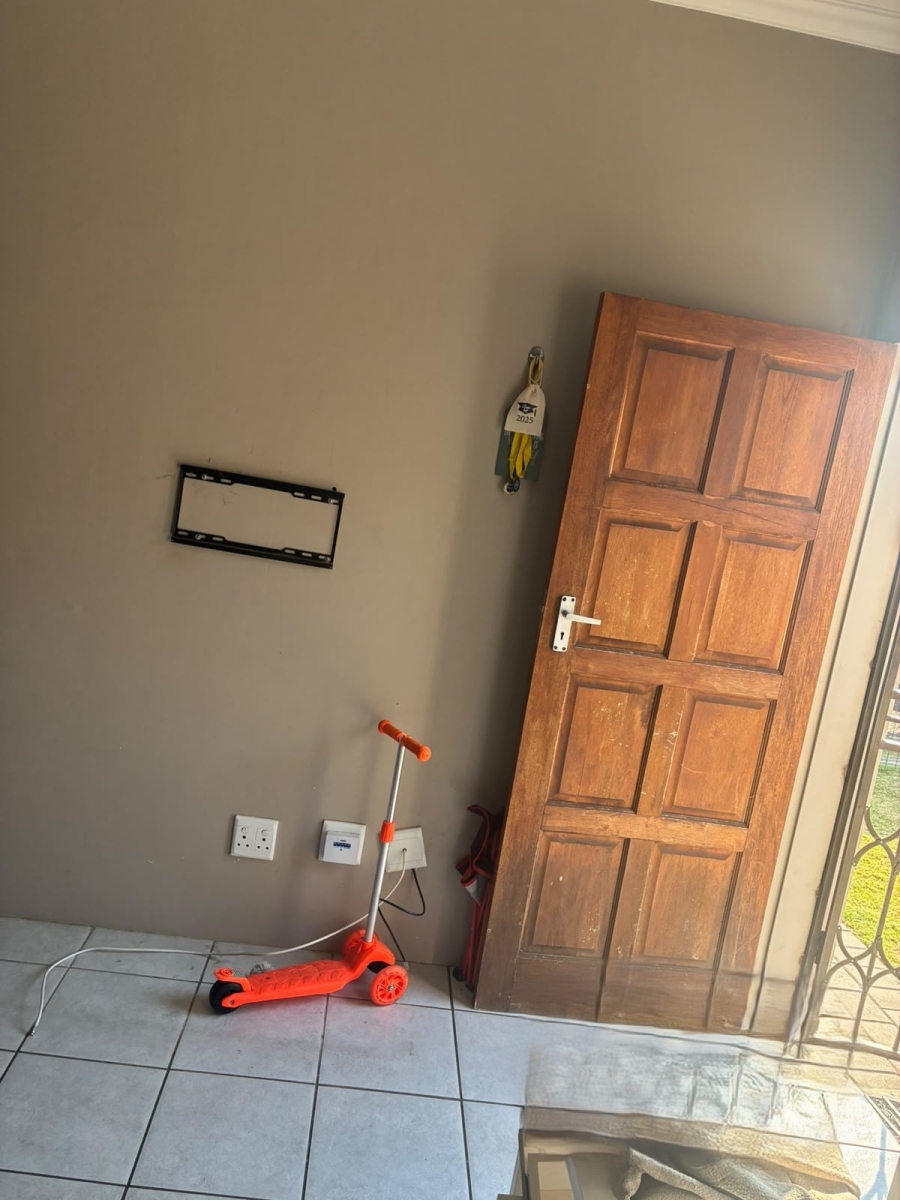 To Let 3 Bedroom Property for Rent in Terra Nova Mpumalanga