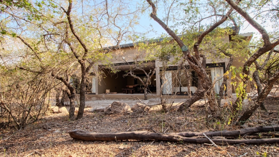 2 Bedroom Property for Sale in Marloth Park Mpumalanga