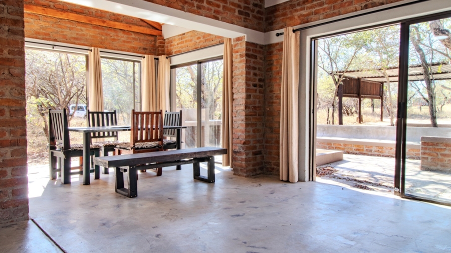 2 Bedroom Property for Sale in Marloth Park Mpumalanga