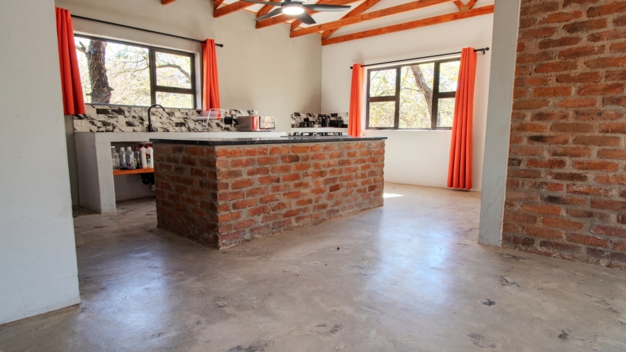 2 Bedroom Property for Sale in Marloth Park Mpumalanga