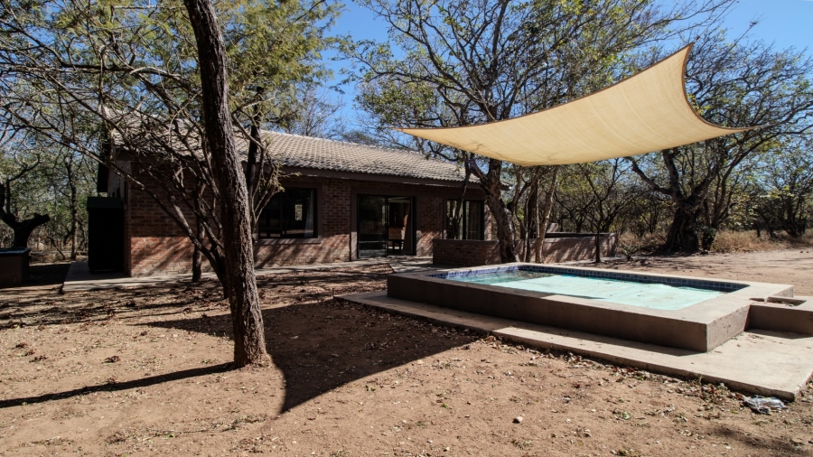 2 Bedroom Property for Sale in Marloth Park Mpumalanga