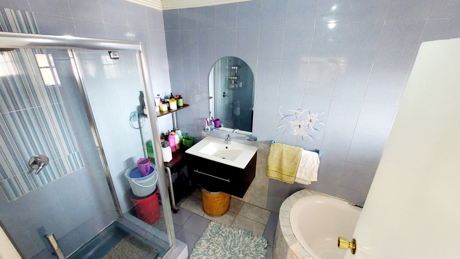 5 Bedroom Property for Sale in Kinross Mpumalanga