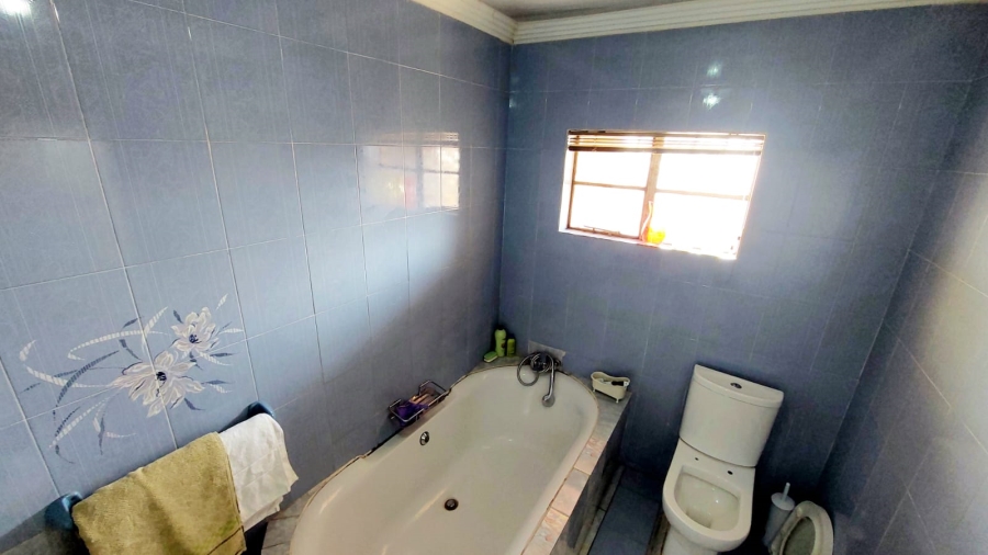 5 Bedroom Property for Sale in Kinross Mpumalanga