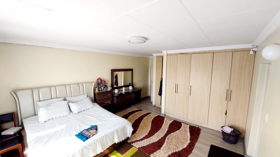 5 Bedroom Property for Sale in Kinross Mpumalanga