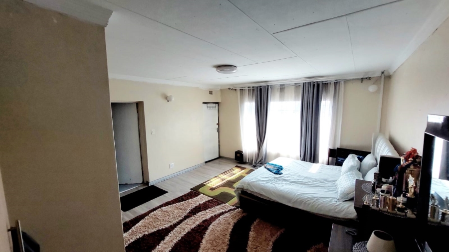 5 Bedroom Property for Sale in Kinross Mpumalanga