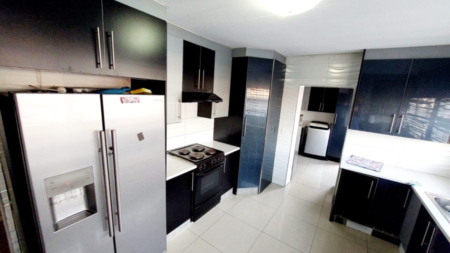 5 Bedroom Property for Sale in Kinross Mpumalanga