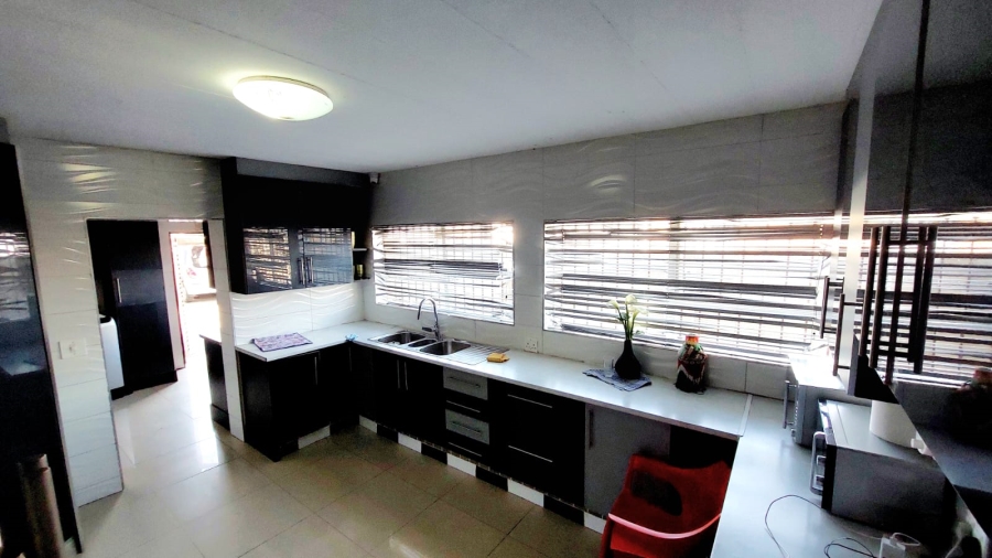 5 Bedroom Property for Sale in Kinross Mpumalanga