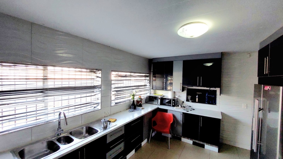 5 Bedroom Property for Sale in Kinross Mpumalanga