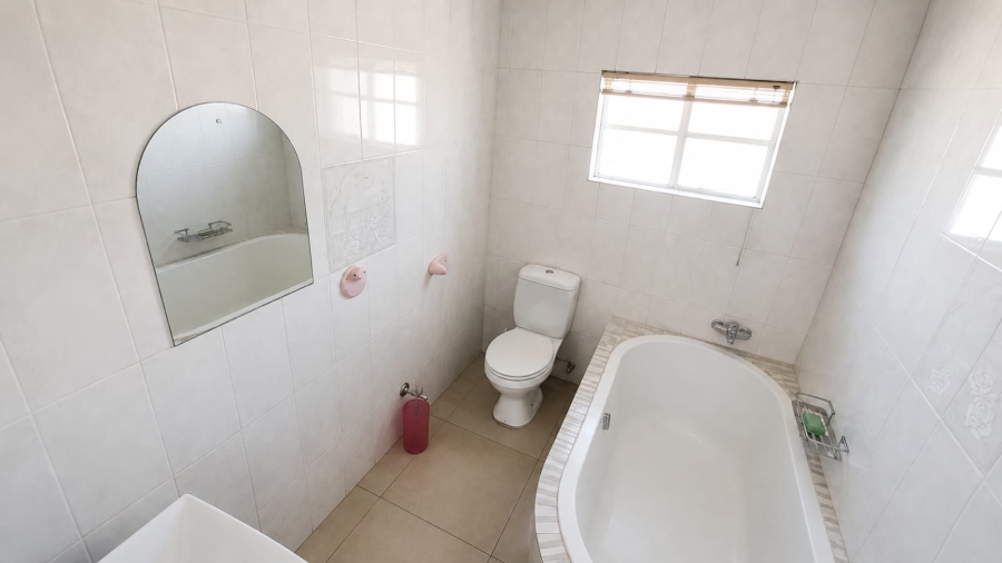 5 Bedroom Property for Sale in Kinross Mpumalanga