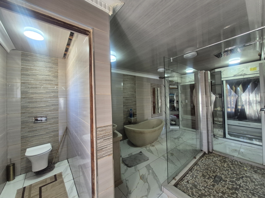 5 Bedroom Property for Sale in Kinross Mpumalanga
