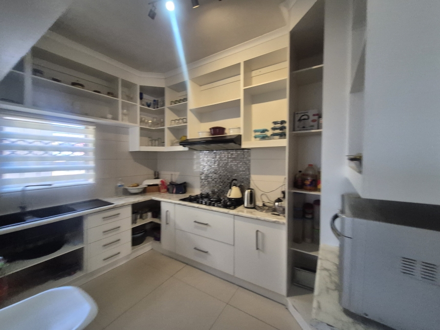 5 Bedroom Property for Sale in Kinross Mpumalanga