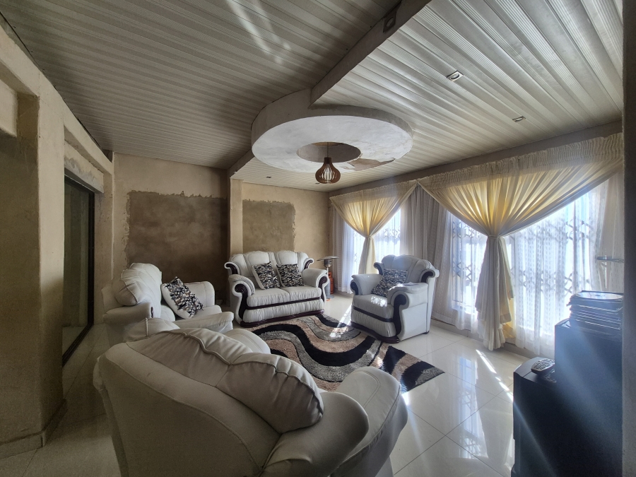 5 Bedroom Property for Sale in Kinross Mpumalanga