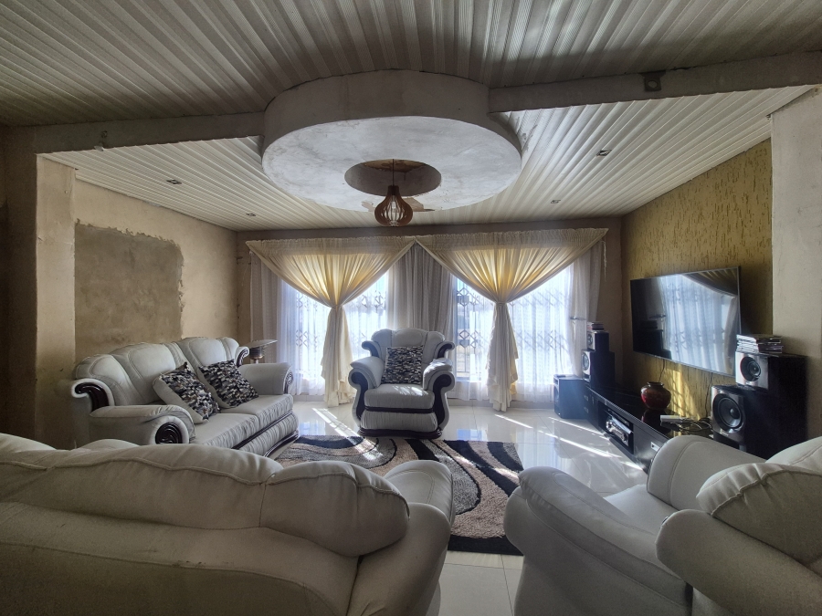 5 Bedroom Property for Sale in Kinross Mpumalanga