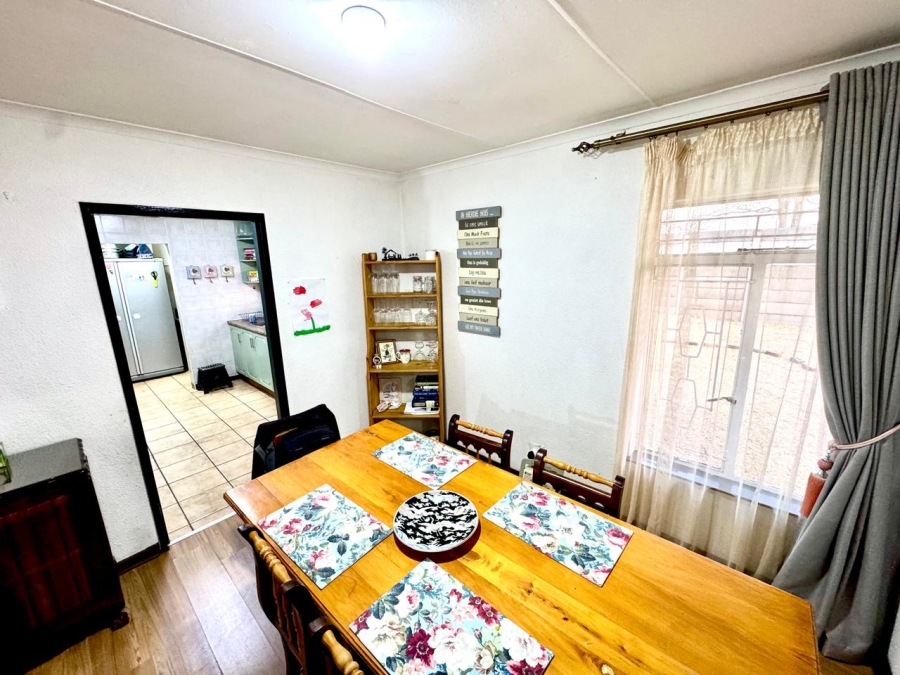 5 Bedroom Property for Sale in Secunda Mpumalanga