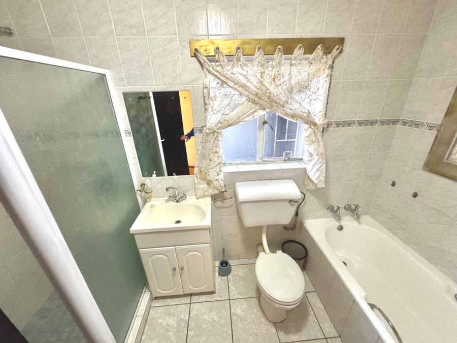 5 Bedroom Property for Sale in Secunda Mpumalanga