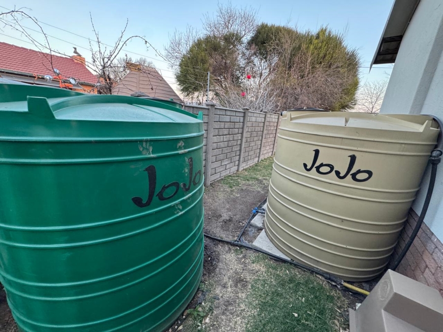 5 Bedroom Property for Sale in Secunda Mpumalanga