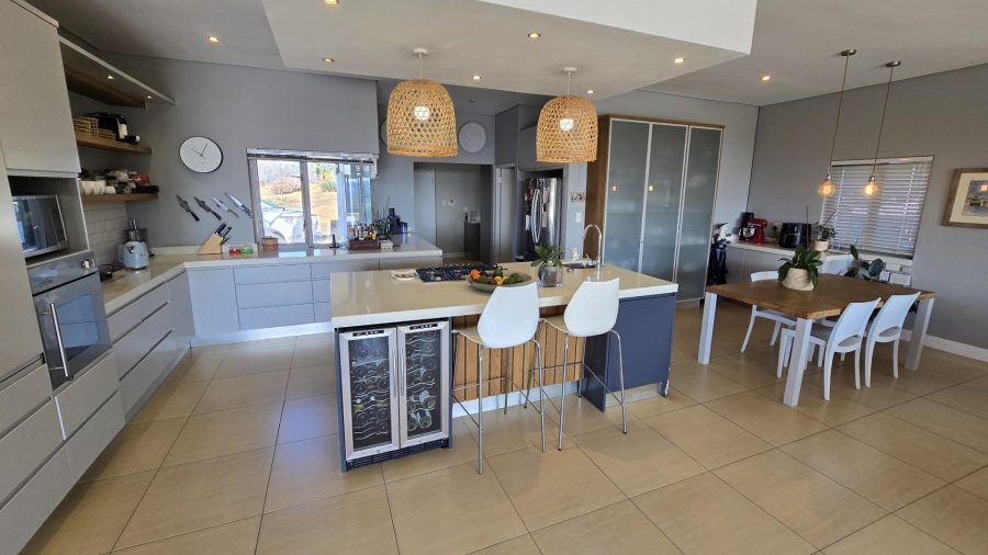 6 Bedroom Property for Sale in Waterberry Country Estate Mpumalanga