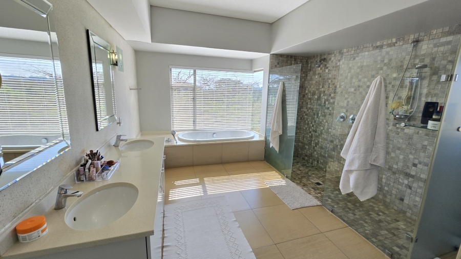 6 Bedroom Property for Sale in Waterberry Country Estate Mpumalanga