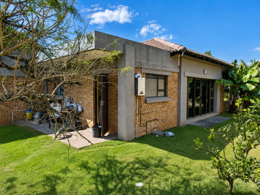 4 Bedroom Property for Sale in Sonheuwel Ext 1 Mpumalanga