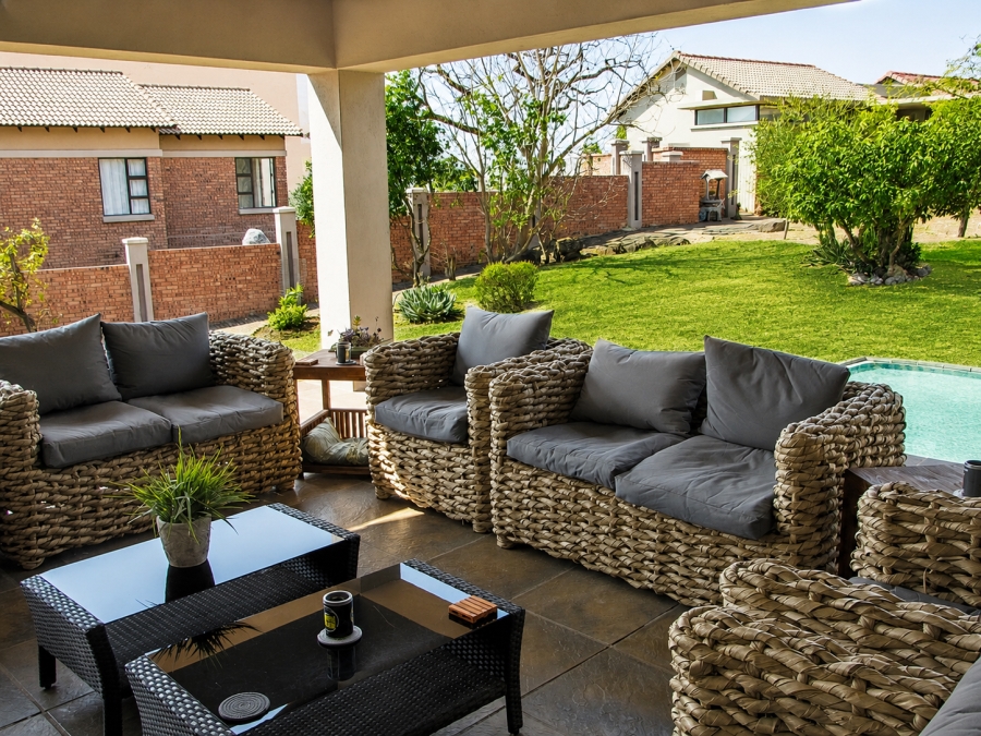 4 Bedroom Property for Sale in Sonheuwel Ext 1 Mpumalanga