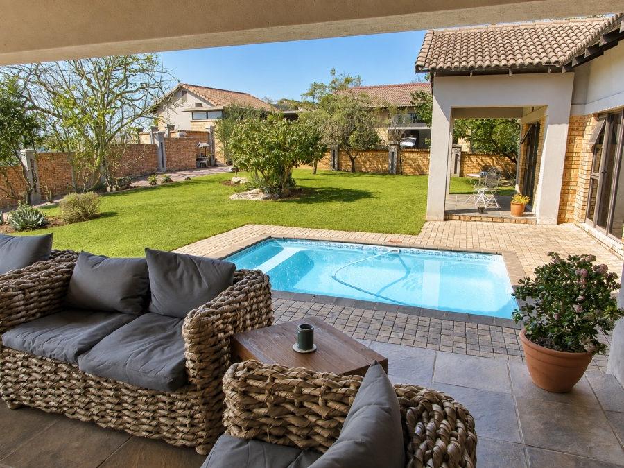 4 Bedroom Property for Sale in Sonheuwel Ext 1 Mpumalanga