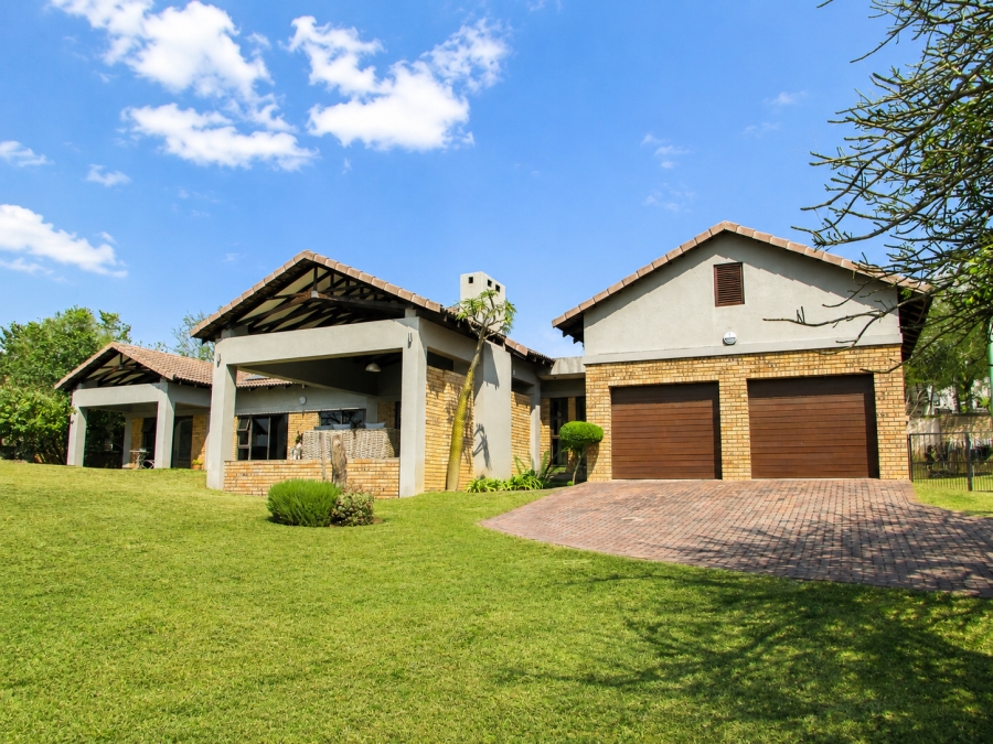 4 Bedroom Property for Sale in Sonheuwel Ext 1 Mpumalanga