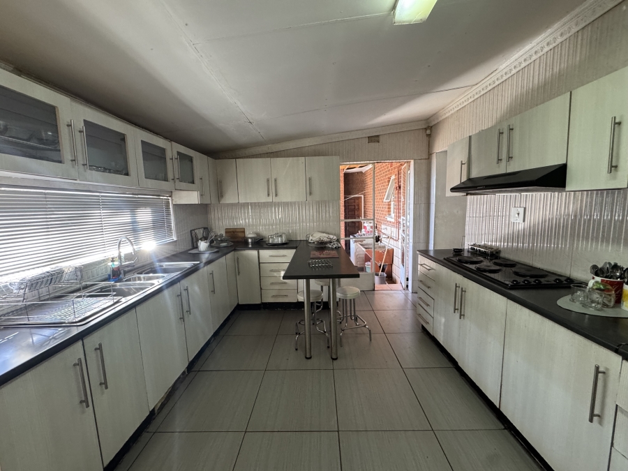 5 Bedroom Property for Sale in Barberton Mpumalanga