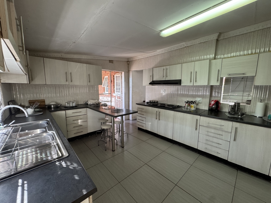 5 Bedroom Property for Sale in Barberton Mpumalanga
