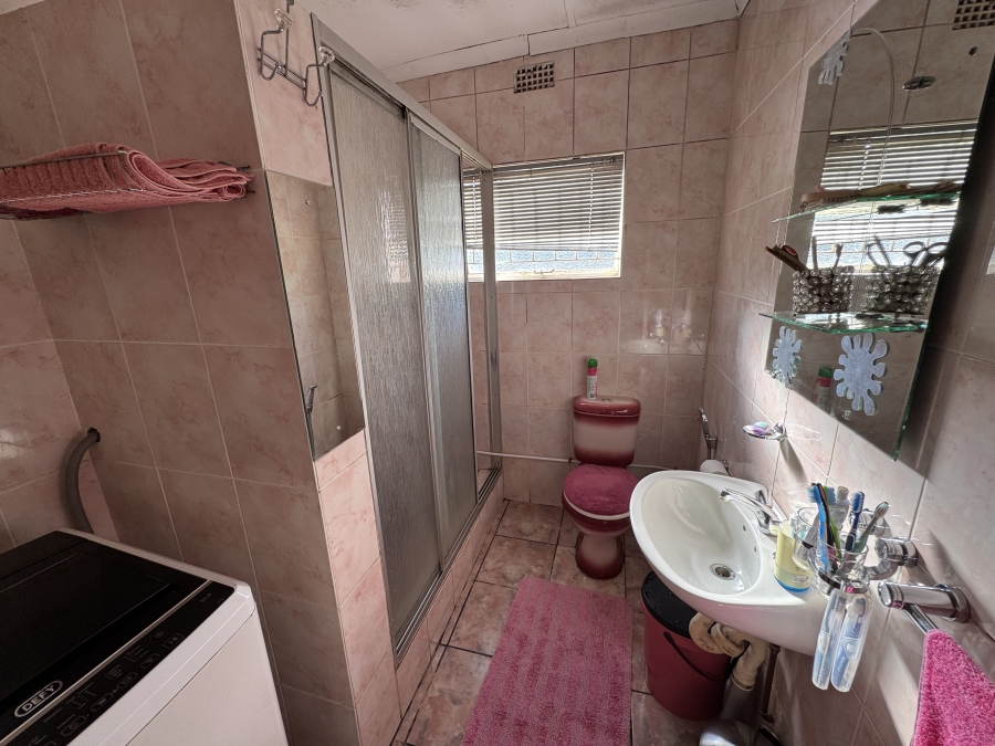 5 Bedroom Property for Sale in Barberton Mpumalanga