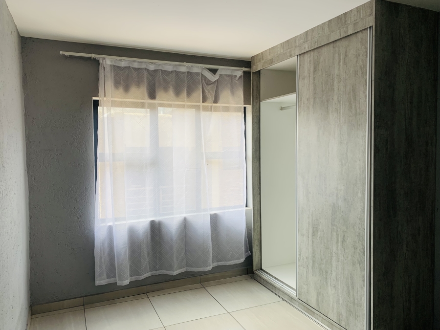 To Let 1 Bedroom Property for Rent in Middelburg Central Mpumalanga