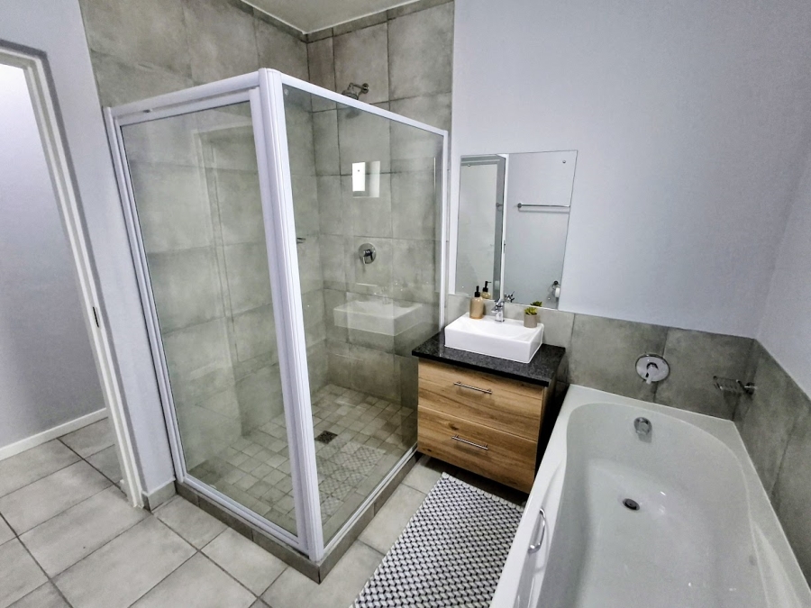 2 Bedroom Property for Sale in West Acres Mpumalanga