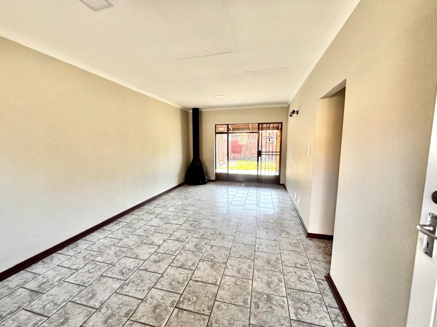 2 Bedroom Property for Sale in Trichardt Mpumalanga