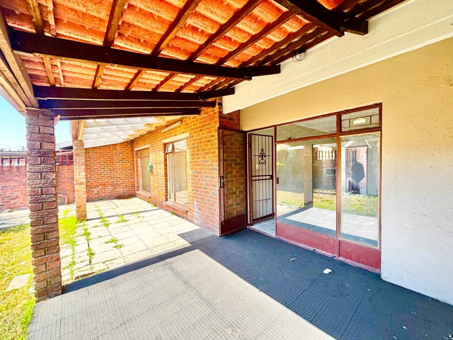2 Bedroom Property for Sale in Trichardt Mpumalanga