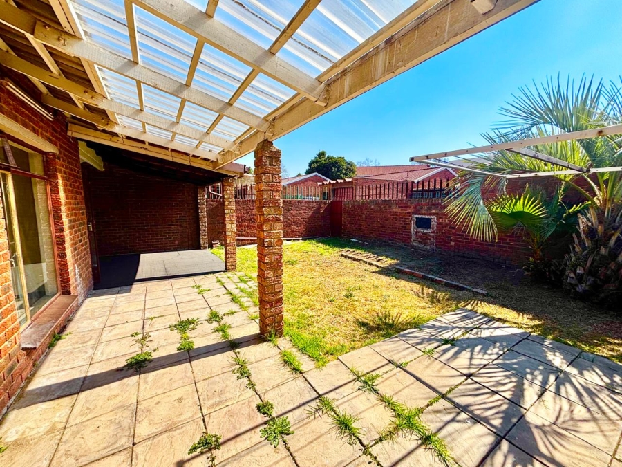 2 Bedroom Property for Sale in Trichardt Mpumalanga