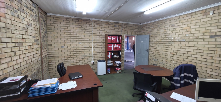 To Let Commercial Property for Rent in Die Heuwel Mpumalanga