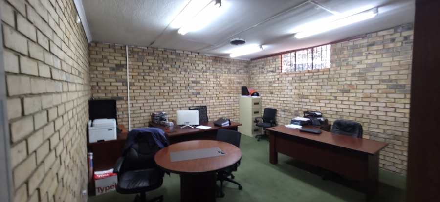 To Let Commercial Property for Rent in Die Heuwel Mpumalanga