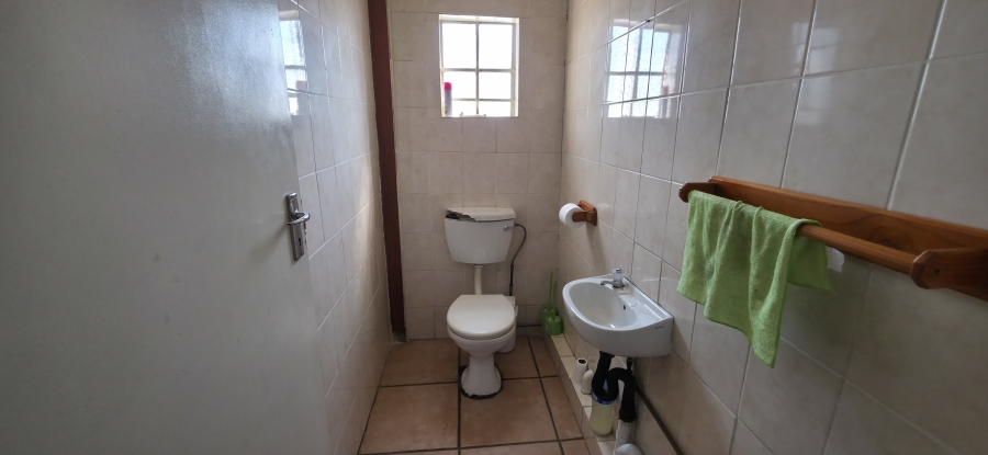 To Let Commercial Property for Rent in Die Heuwel Mpumalanga