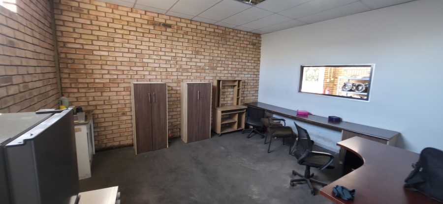 To Let Commercial Property for Rent in Die Heuwel Mpumalanga