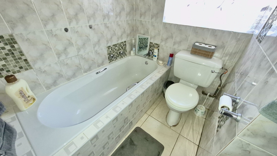 3 Bedroom Property for Sale in Die Heuwel Mpumalanga
