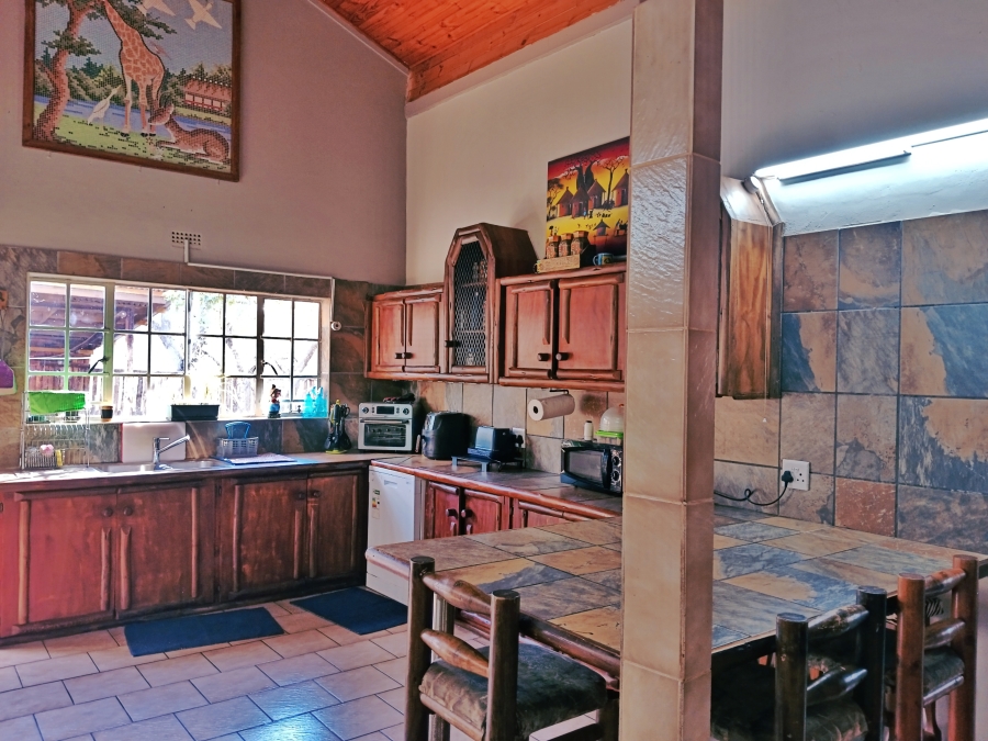 5 Bedroom Property for Sale in Marloth Park Mpumalanga