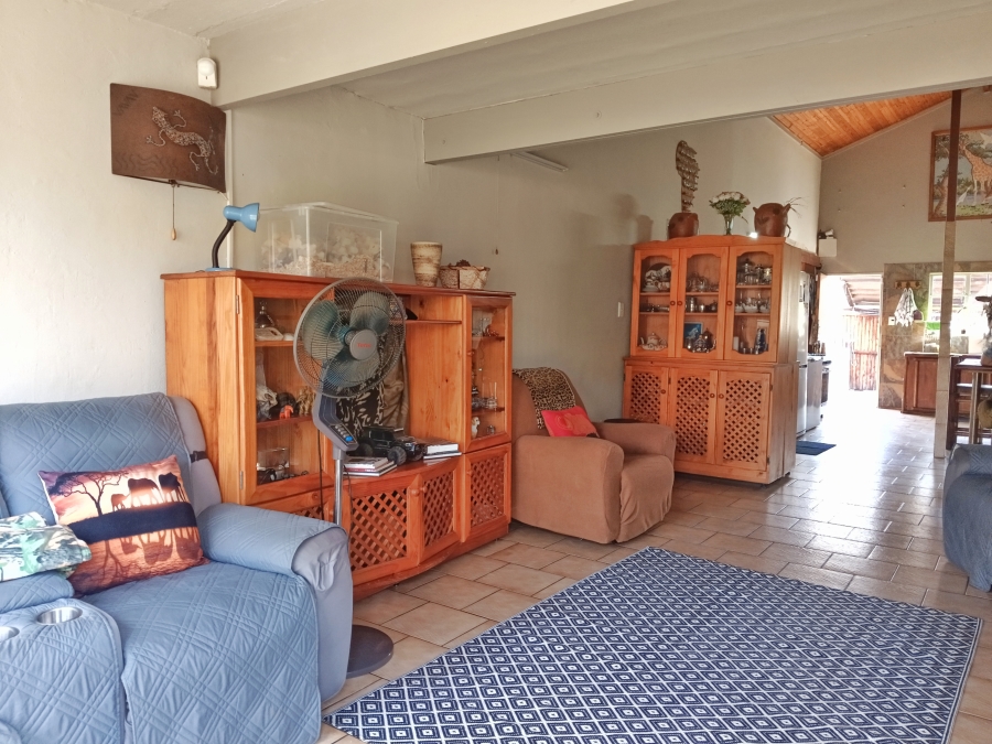 5 Bedroom Property for Sale in Marloth Park Mpumalanga