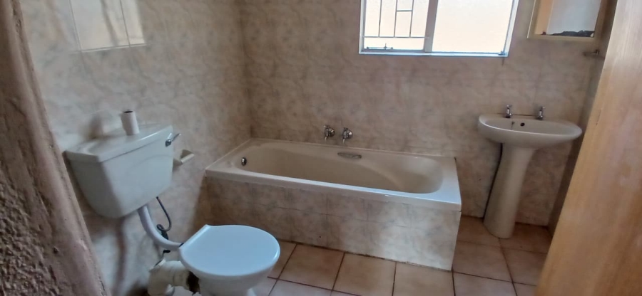 To Let 3 Bedroom Property for Rent in Die Heuwel Mpumalanga