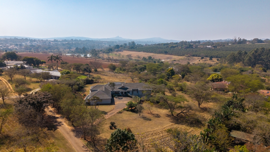 5 Bedroom Property for Sale in Waterberry Country Estate Mpumalanga